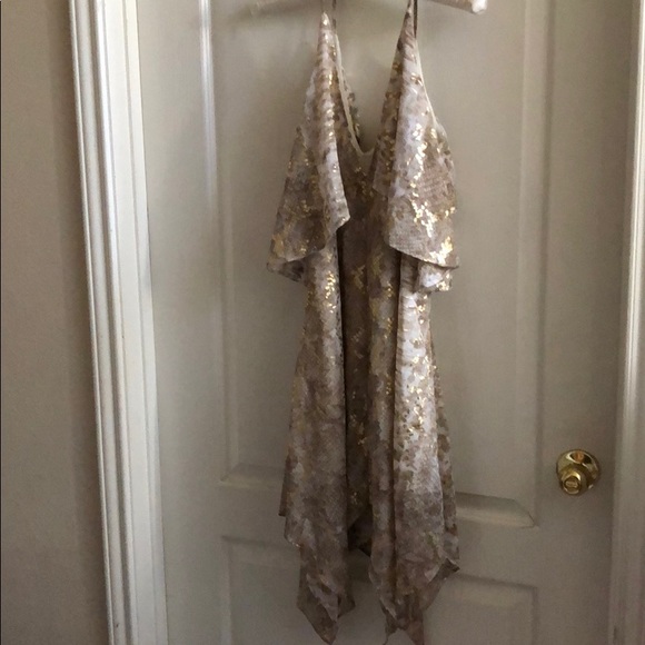 Gorgeous Gold SugarLips Dress 👗 - Picture 5 of 8